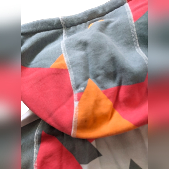 ARITZIA TNA thick full zip hoodie graphic pattern size small - Picture 5 of 8